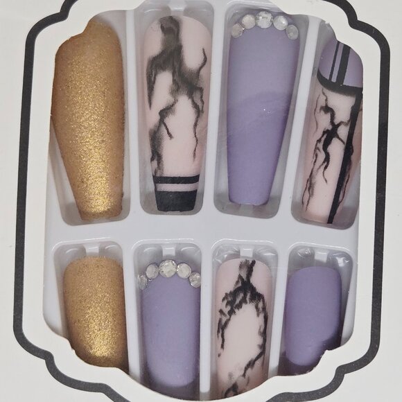 NIB SET OF 2 HALLOWEEN THEME PARTY/DECOR COFFIN STILETTO PRESS ON NAILS 48 TOTAL - Picture 3 of 6